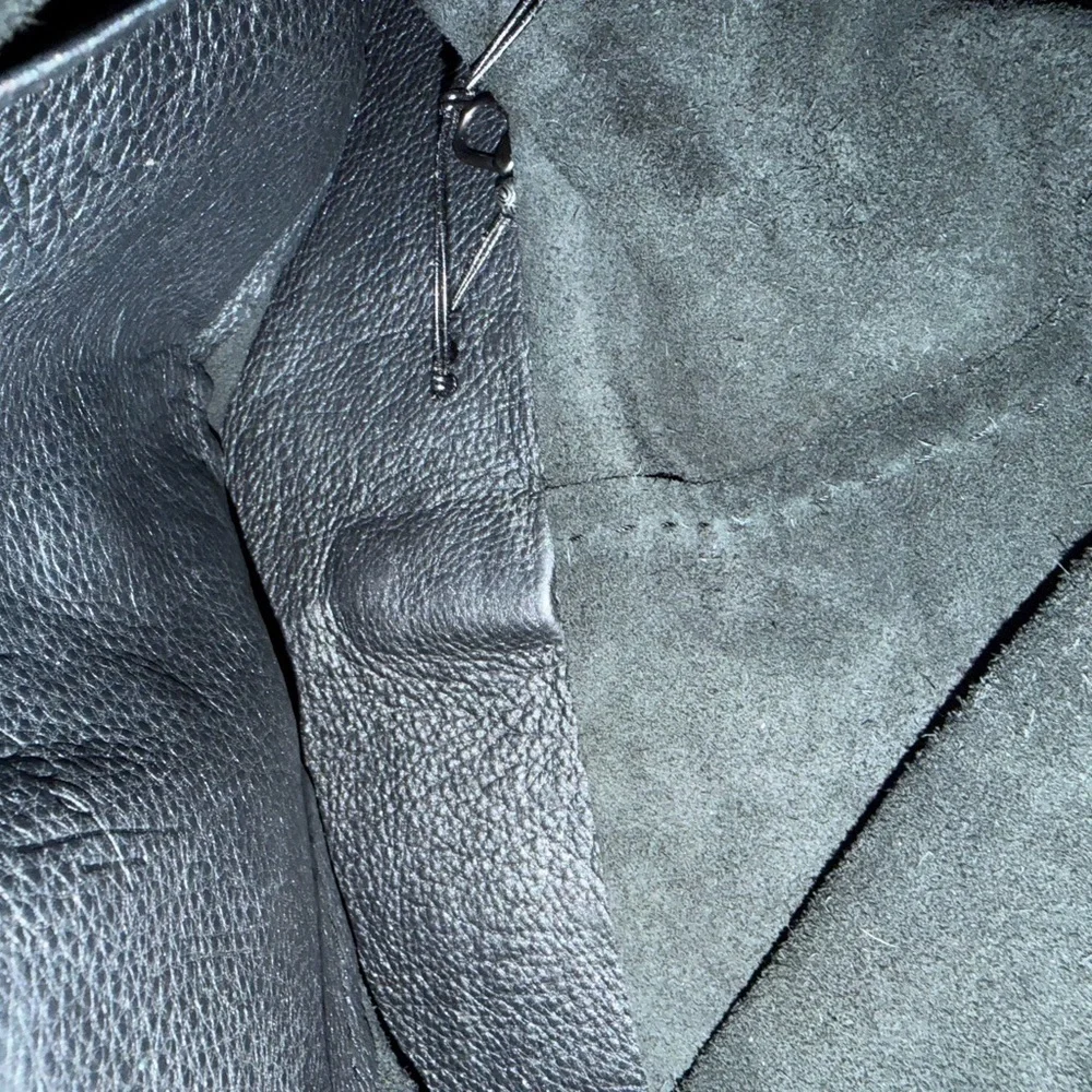 HENRY BEGUELIN  Leather Hobo Bag. Made in Italy